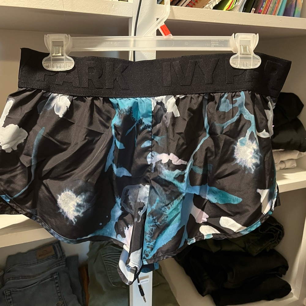 Ivy Park Shorts